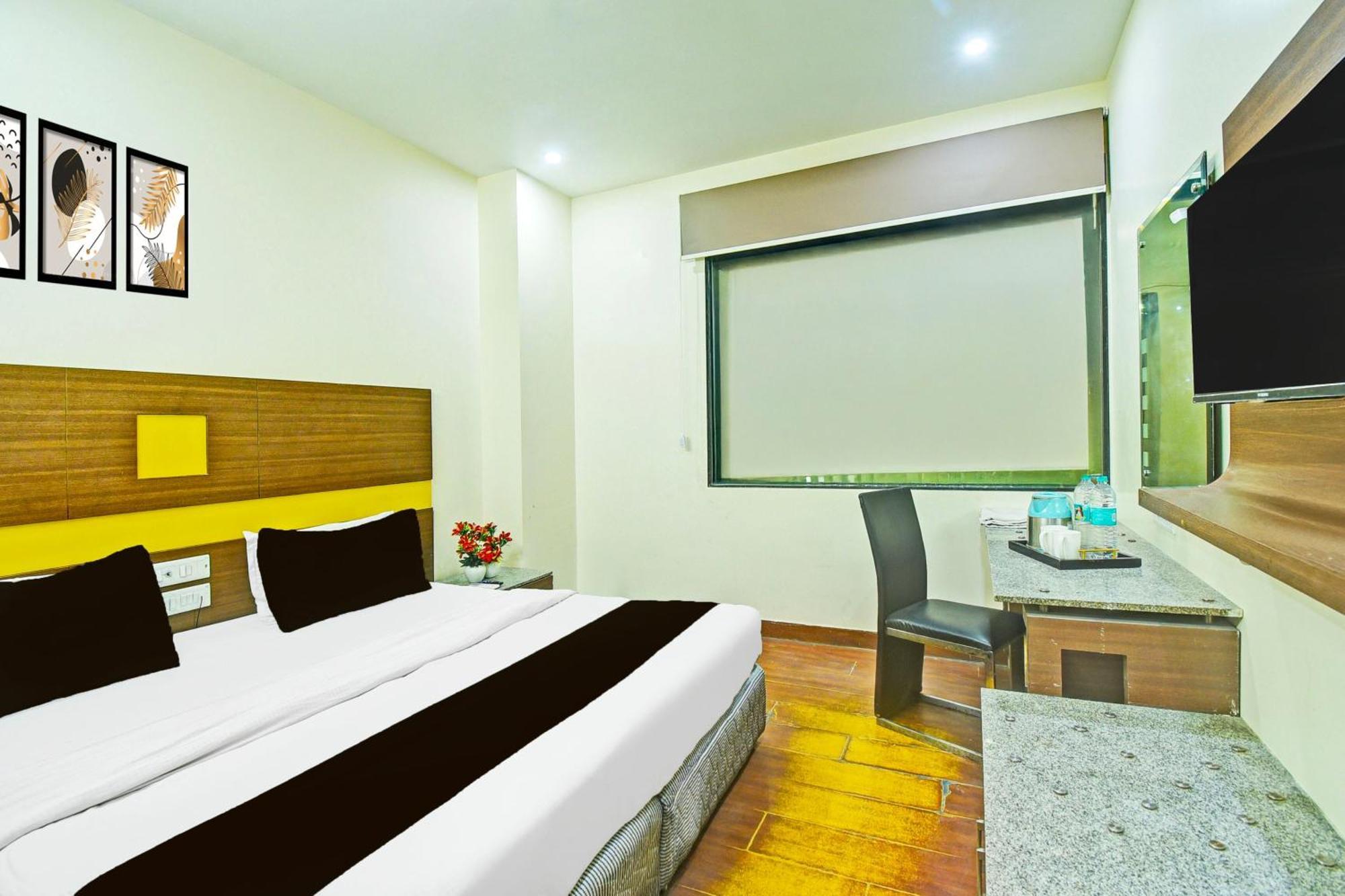 Super Townhouse Amrapali Circle Formerly Hotel Aqua جايبور المظهر الخارجي الصورة