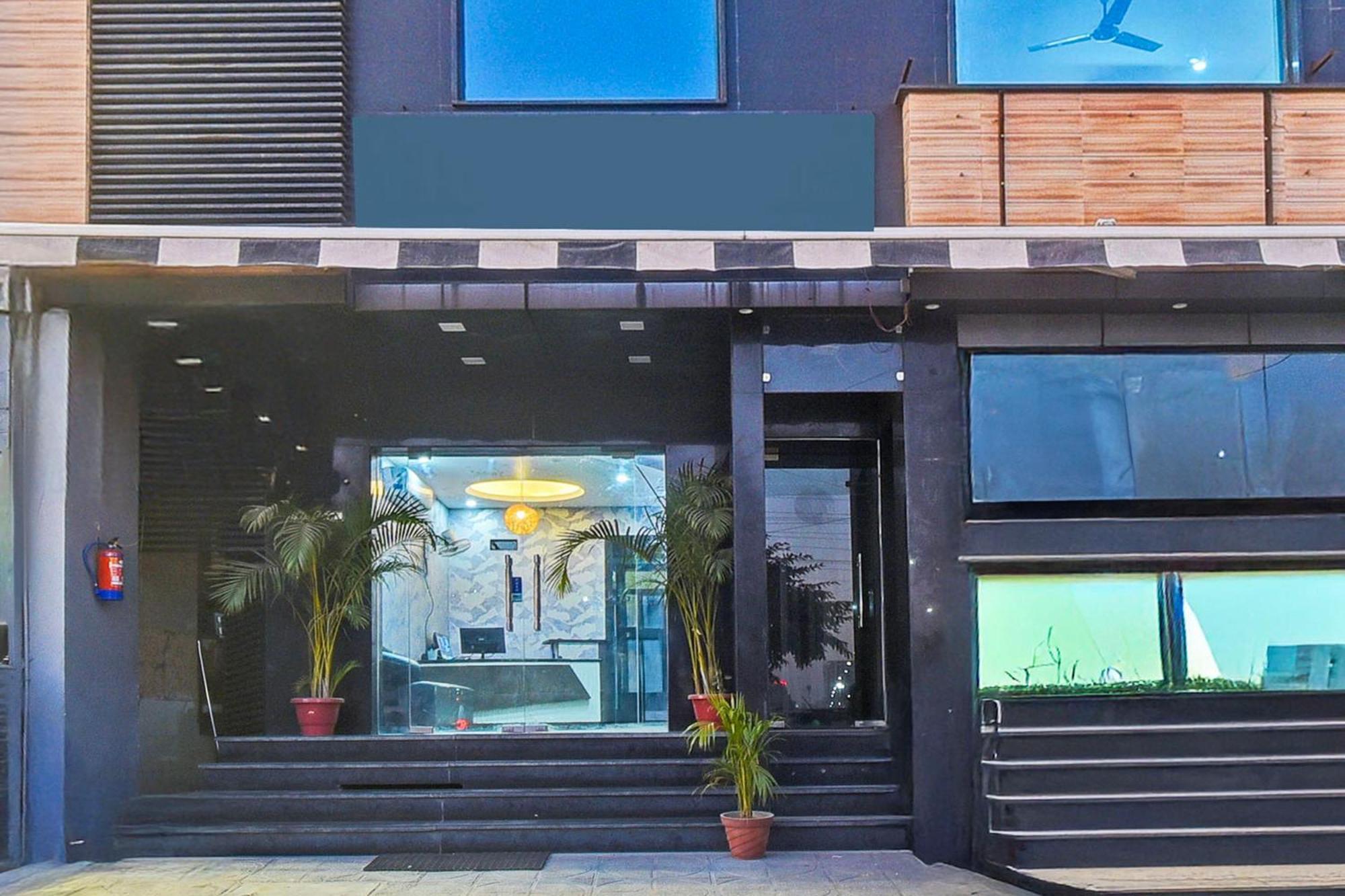 Super Townhouse Amrapali Circle Formerly Hotel Aqua جايبور المظهر الخارجي الصورة