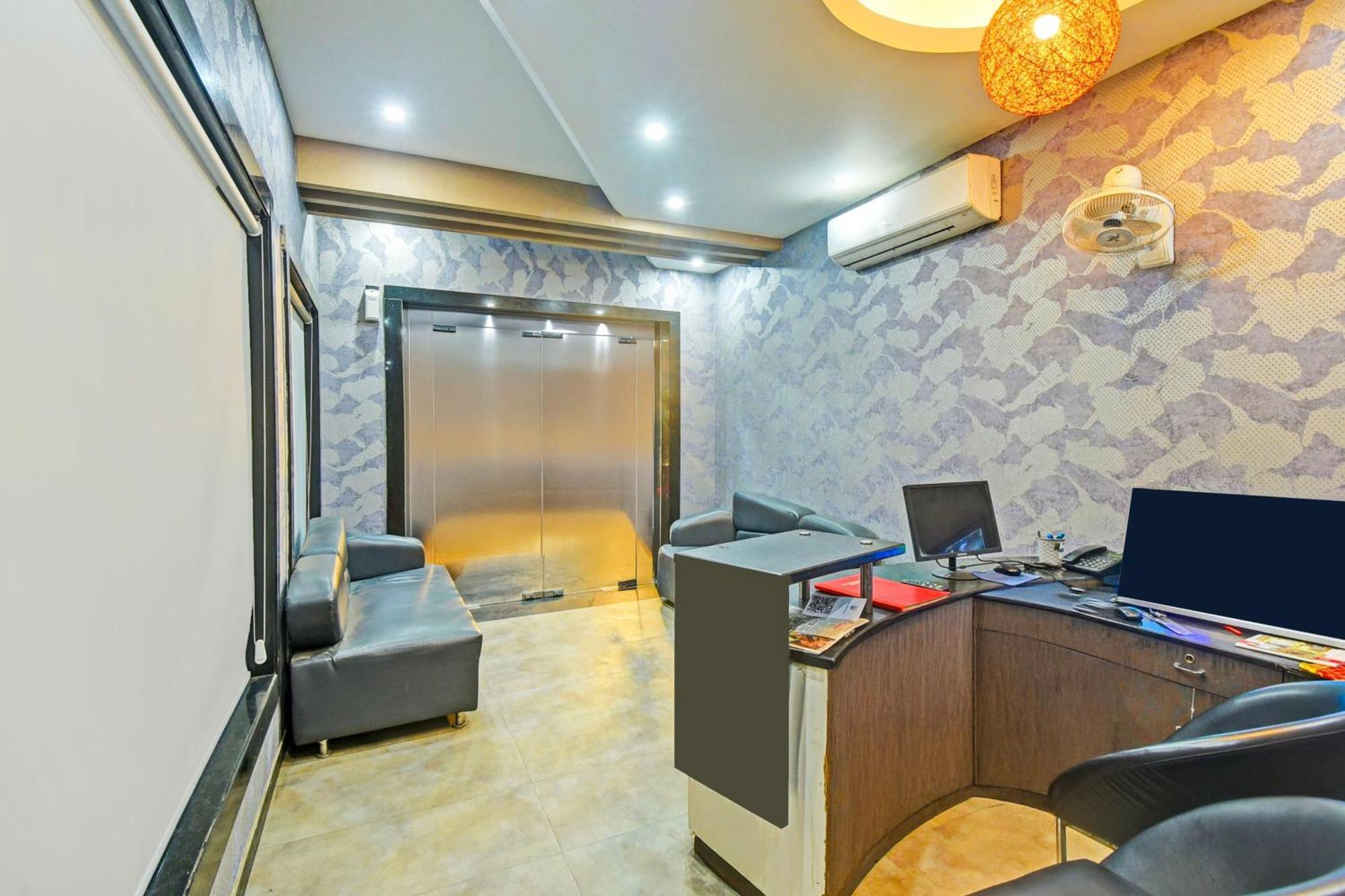 Super Townhouse Amrapali Circle Formerly Hotel Aqua جايبور المظهر الخارجي الصورة